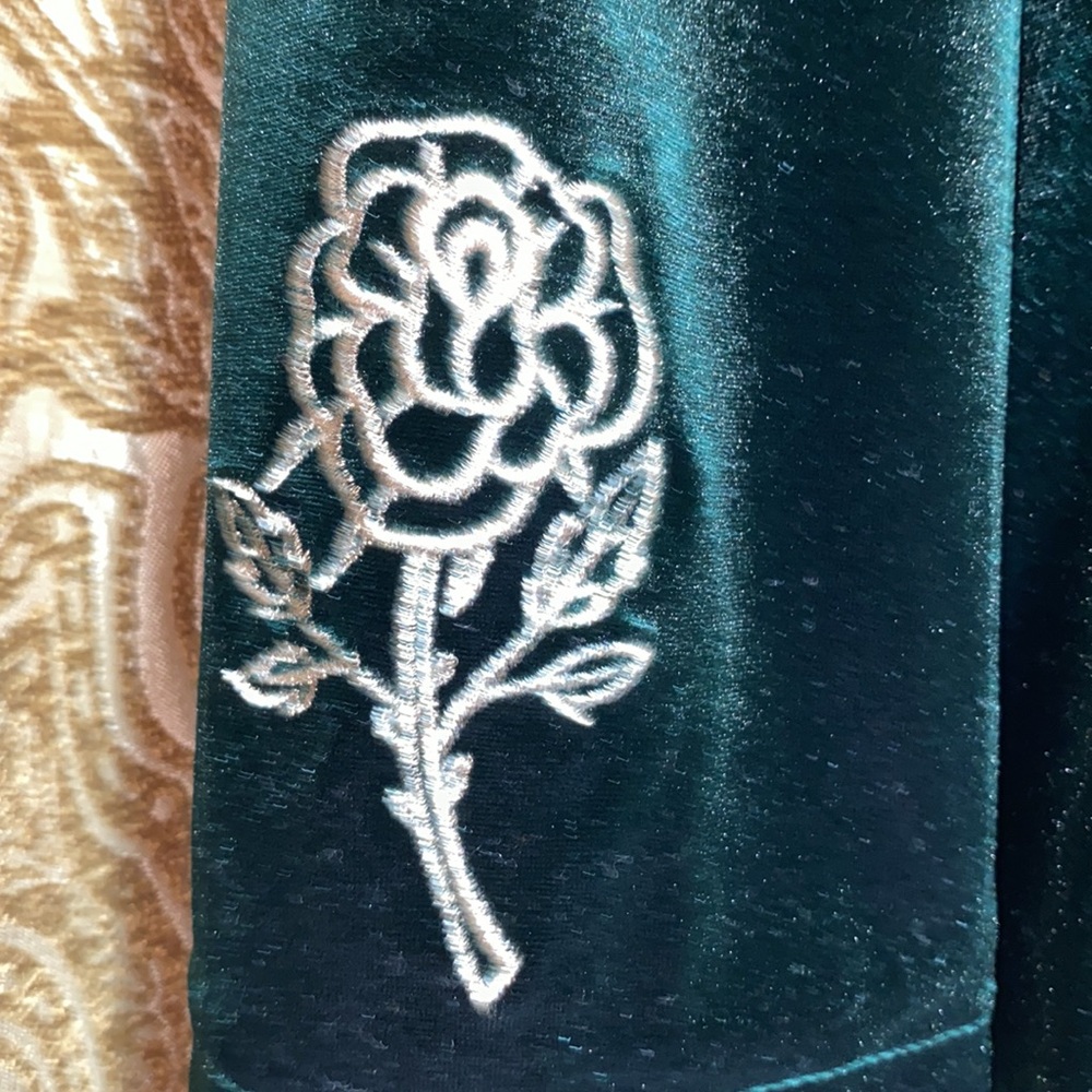 •fridayiminlove• {deep green embroidered velvet} Take Me to Breakfast Jacket - Picture 8 of 11